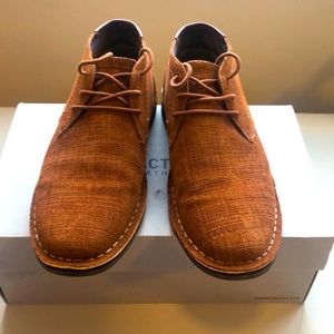 Reaction Kenneth Cole. Men size 8